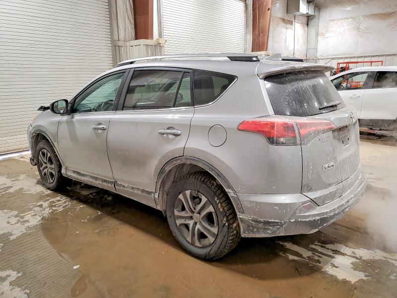 Foto 2 de la subasta – 2017 TOYOTA RAV4 con VIN 2T3BFREV8HW580511