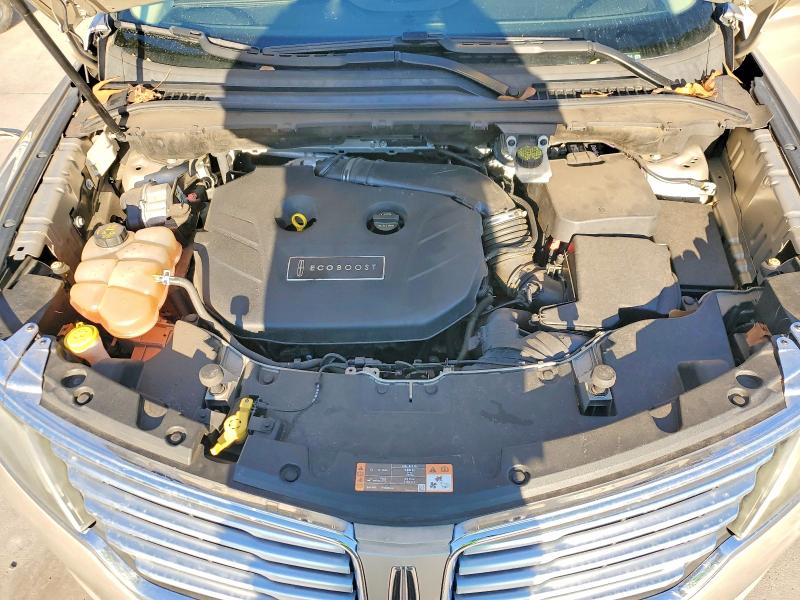 Photo 12 from auction – 2015 LINCOLN TOWNHOUSE MKC with VIN 5LMCJ1A90FUJ23014