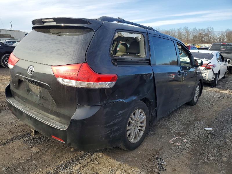 صورة رقم 3 من المزاد - 2011 TOYOTA SIENNA مع VIN 5TDYK3DC5BS116359