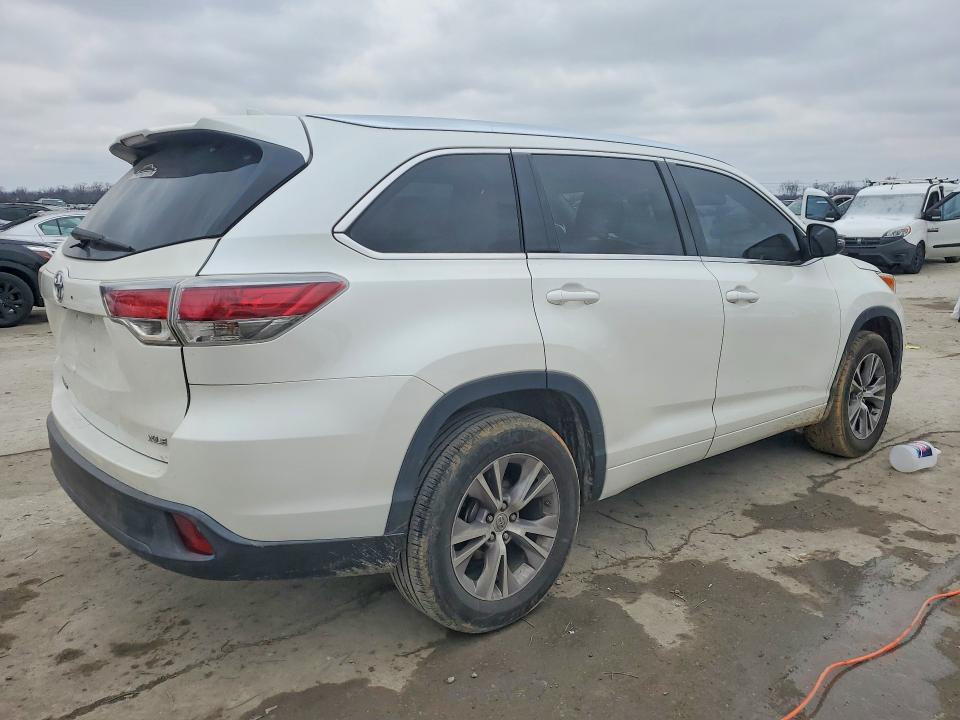 Photo 3 from auction – 2014 TOYOTA HIGHLANDER with VIN 5TDKKRFH6ES024859