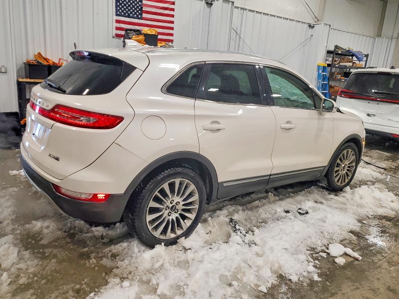 Photo 3 from auction – 2015 LINCOLN MKC with VIN 5LMTJ2AH5FUJ14144