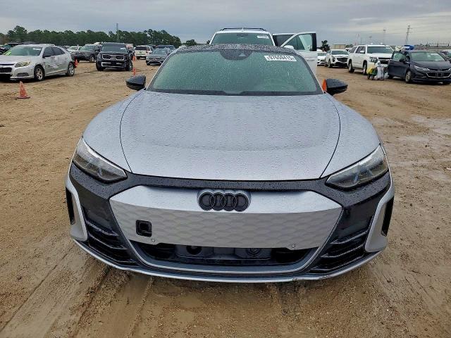 Photo 5 from auction – 2023 AUDI E-TRON GT with VIN WAUCJBFWXP7008137