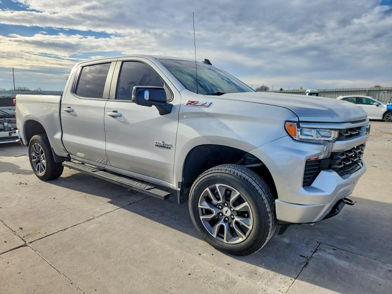 Photo 4 from auction – 2022 CHEVROLET SILVERADO with VIN 1GCUDEED7NZ548336