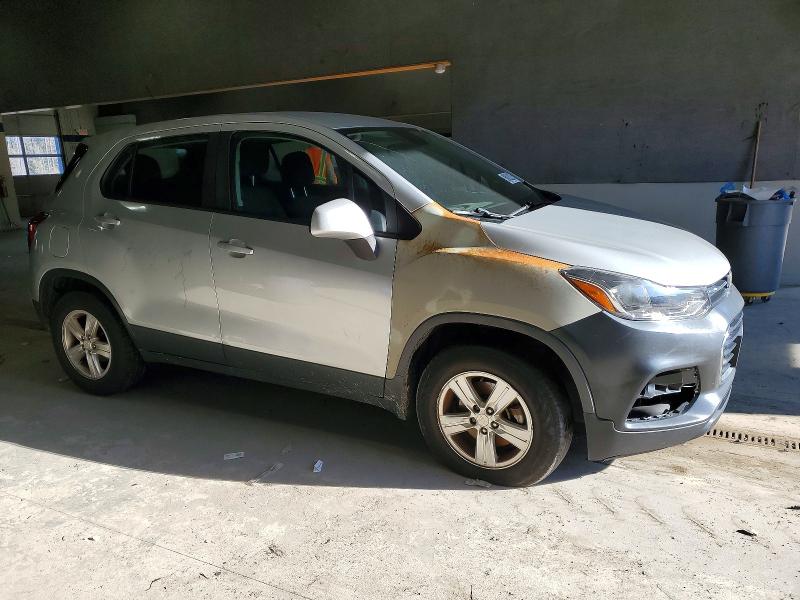 Photo 4 from auction – 2018 CHEVROLET TRAX LS with VIN 3GNCJNSB5JL329326