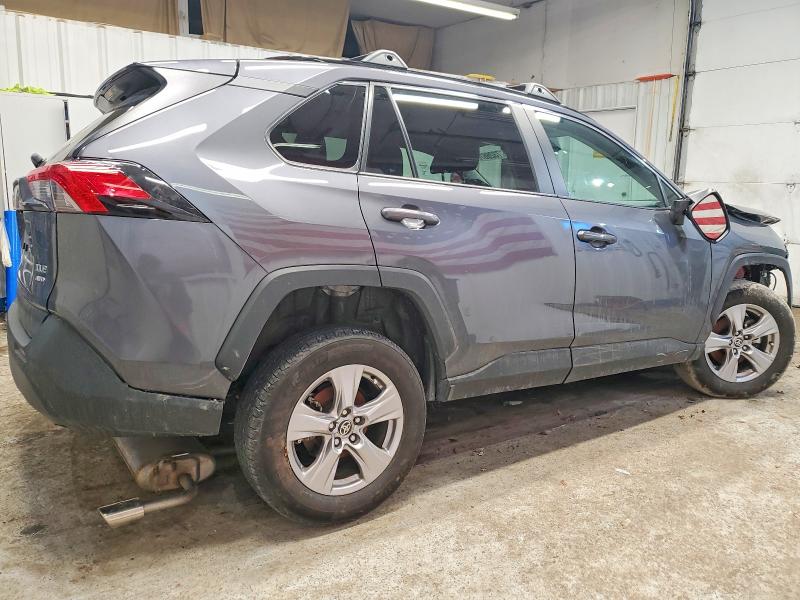 Photo 3 from auction – 2025 TOYOTA RAV4 XLE with VIN 2T3P1RFV7SC511000