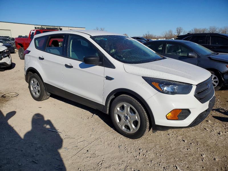 Photo 4 from auction – 2019 FORD ESCAPE S with VIN 1FMCU0F77KUB31424