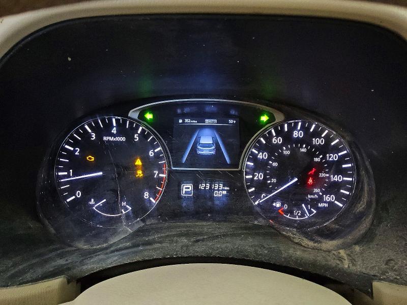 Photo 9 from auction – 2014 NISSAN PATHFINDER with VIN 5N1AR2MM9EC651499