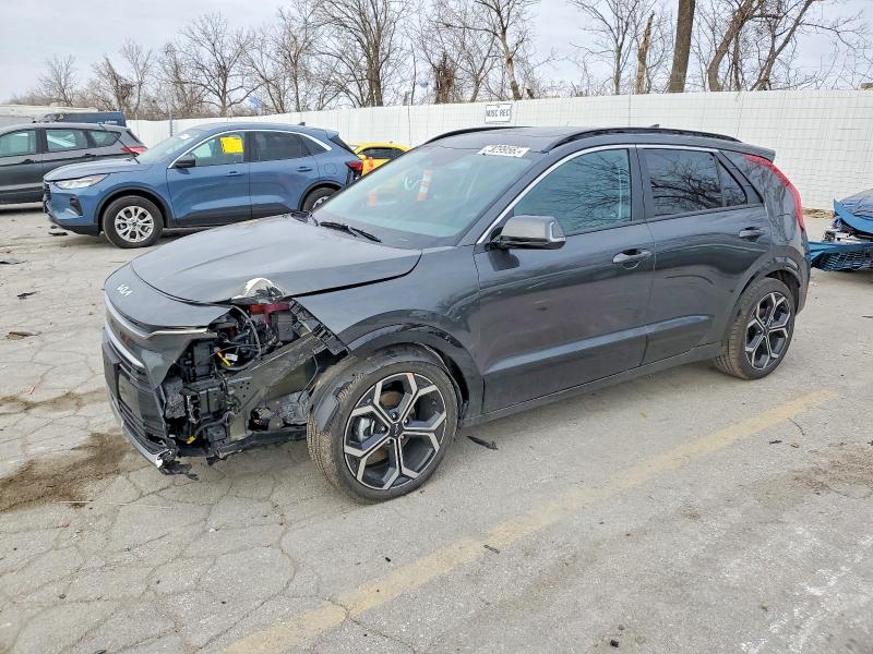 KIA NIRO EX 2025 with VIN KNDCR3LE9S5253688 - Photo from auction