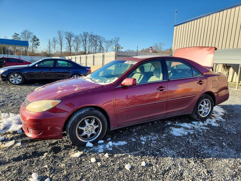 TOYOTA CAMRY LE 2005 with VIN 4T1BE32KX5U086021 - Photo from auction
