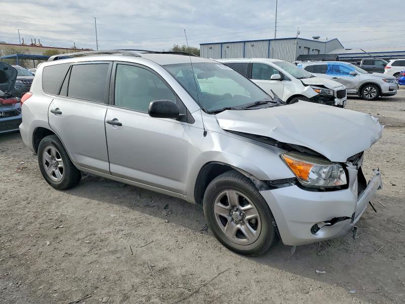 Photo 4 from auction – 2007 TOYOTA RAV4 with VIN JTMZD33V775049634