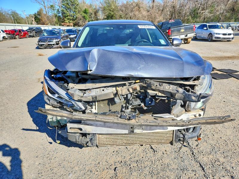 Photo 5 from auction – 2020 NISSAN ALTIMA with VIN 1N4AL4FV2LC117920