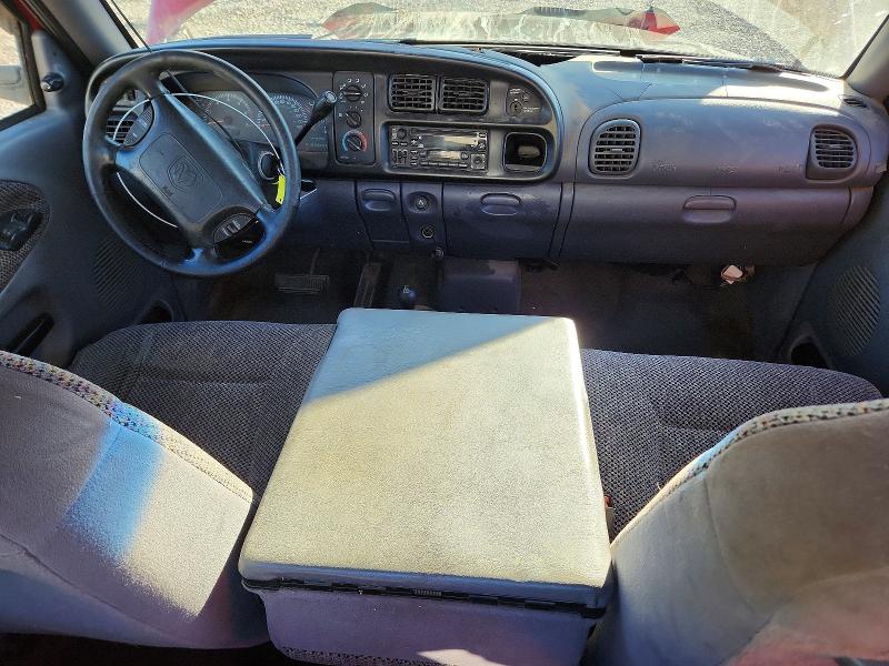 صورة رقم 8 من المزاد - 2000 DODGE RAM 2500 مع VIN 3B7KF23ZXYG112079
