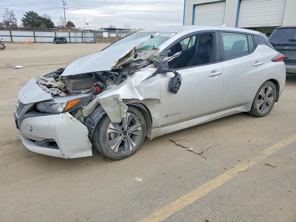 NISSAN LEAF 2018 with VIN 1N4AZ1CP9JC301722 - Photo from auction
