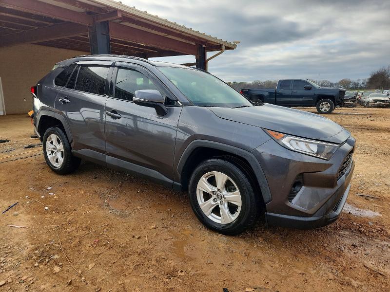 صورة رقم 4 من المزاد - 2021 TOYOTA RAV4 XLE مع VIN 2T3W1RFV2MC099650