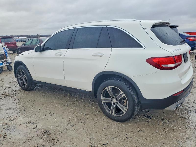 Photo 2 from auction – 2016 MERCEDES-BENZ GLC 300 4M with VIN WDC0G4KB7GF031801