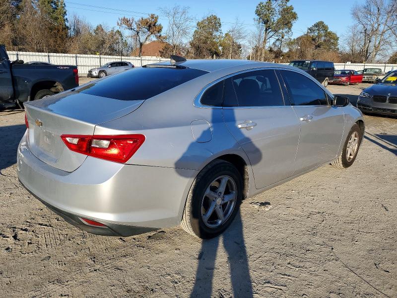 Photo 3 from auction – 2017 CHEVROLET MALIBU with VIN 1G1ZB5ST0HF121893