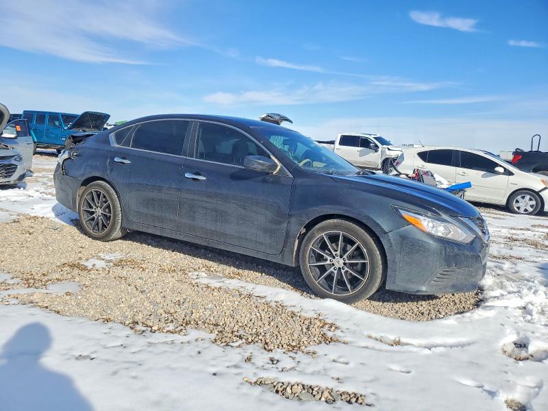 Photo 4 from auction – 2016 NISSAN ALTIMA with VIN 1N4AL3AP6GN363141
