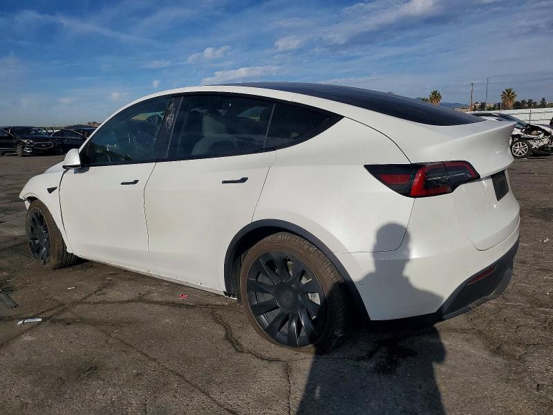 Photo 2 from auction – 2021 TESLA MODEL Y with VIN 5YJYGDEE2MF161922