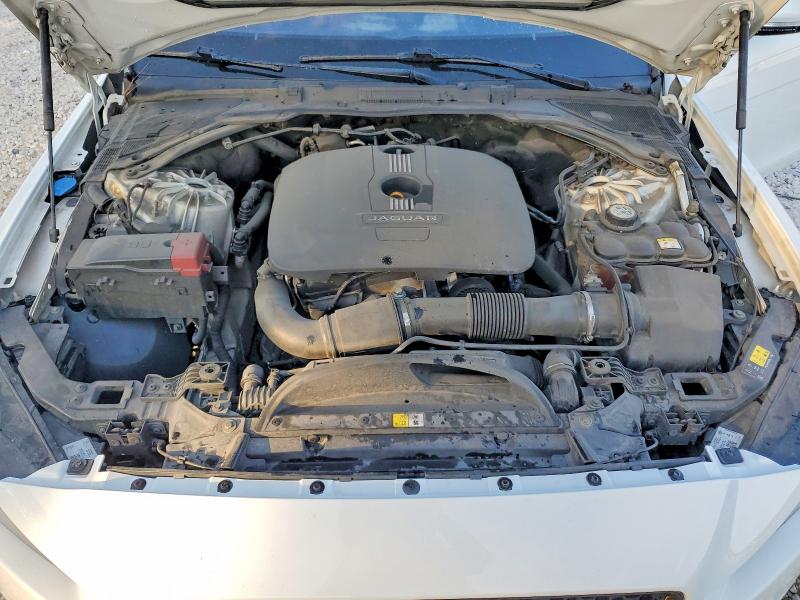 Photo 11 from auction – 2017 JAGUAR XE PREMIUM with VIN SAJAD4BG0HA976152