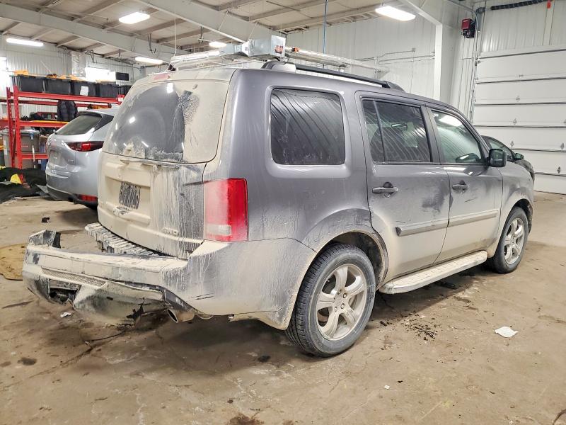 Photo 3 from auction – 2015 HONDA PILOT EXLN with VIN 5FNYF4H70FB036663