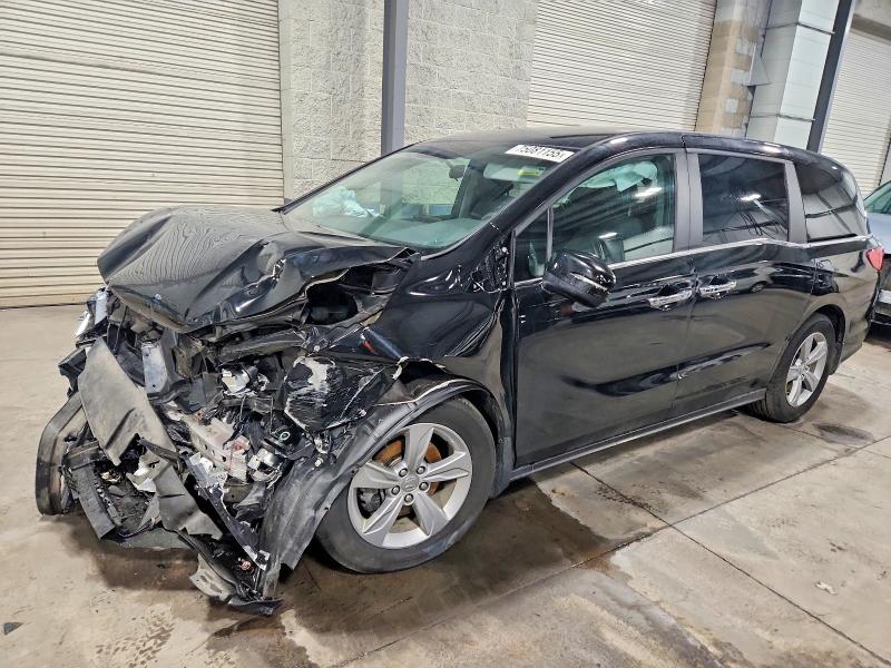 HONDA ODYSSEY 2018 with VIN 5FNRL6H55JB053796 - Photo from auction