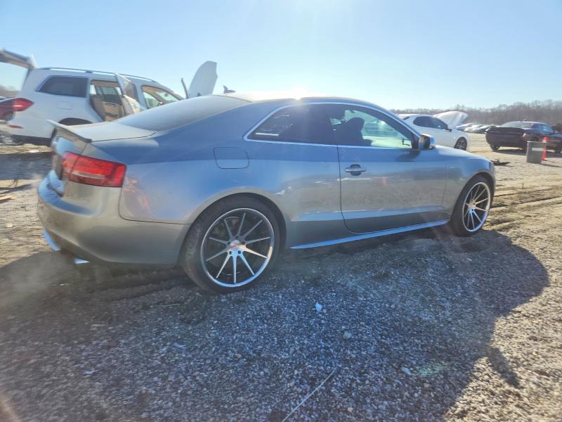 Photo 3 from auction – 2010 AUDI S5 PREMIUM with VIN WAUCVAFRXAA068325