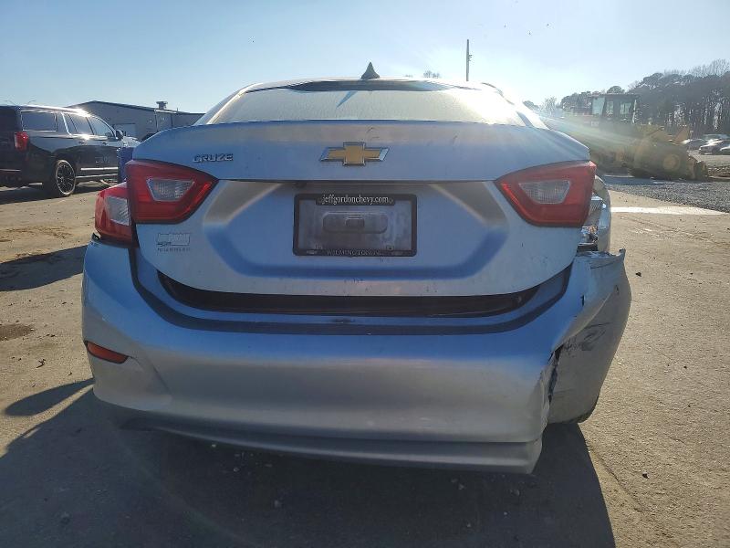 Photo 6 from auction – 2018 CHEVROLET CRUZE with VIN 1G1BC5SM2J7183450