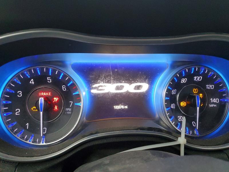 Photo 9 from auction – 2015 CHRYSLER 300 with VIN 2C3CCAAGXFH887234