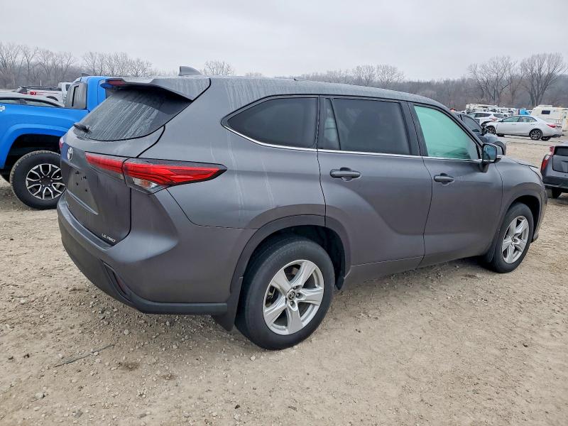 Photo 3 from auction – 2020 TOYOTA HIGHLANDER with VIN 5TDBZRBH9LS056106