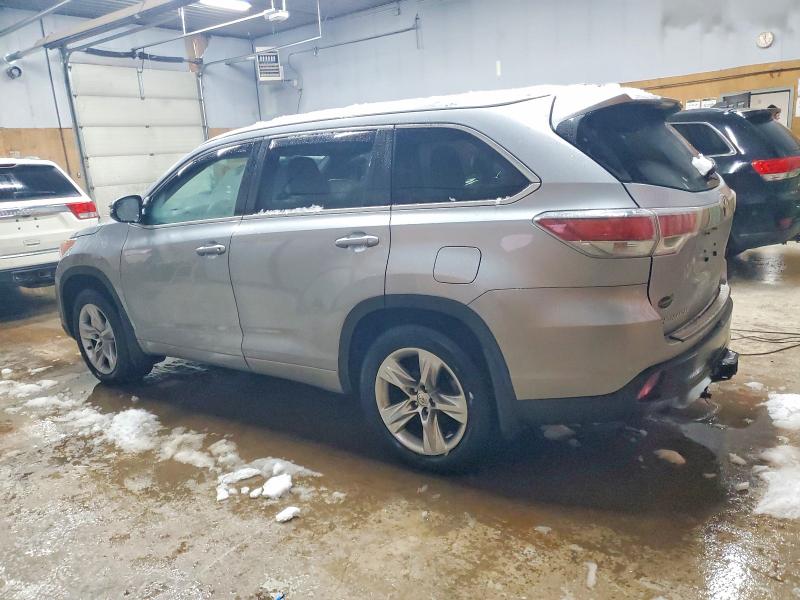 Photo 2 from auction – 2014 TOYOTA HIGHLANDER with VIN 5TDDKRFH6ES062455