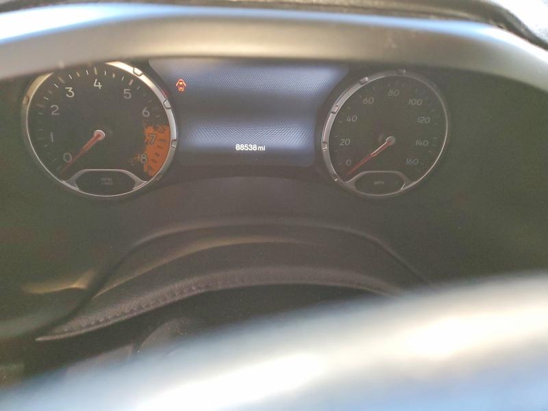 Photo 9 from auction – 2018 JEEP RENEGADE with VIN ZACCJBBB9JPH02513