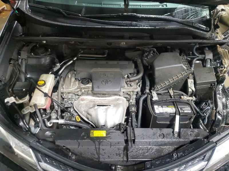 Фото 11 с аукциона – 2015 TOYOTA RAV4 LE с VIN 2T3BFREV5FW345156