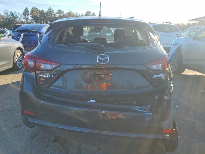 Photo 6 from auction – 2018 MAZDA 3 with VIN 3MZBN1L35JM227900