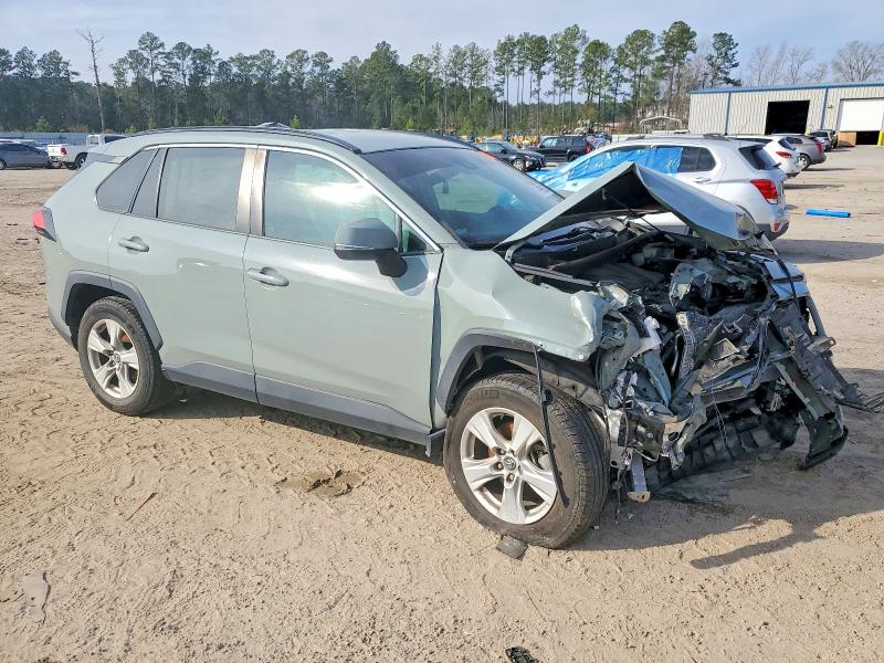Photo 4 from auction – 2020 TOYOTA RAV4 with VIN 2T3W1RFV6LC061126