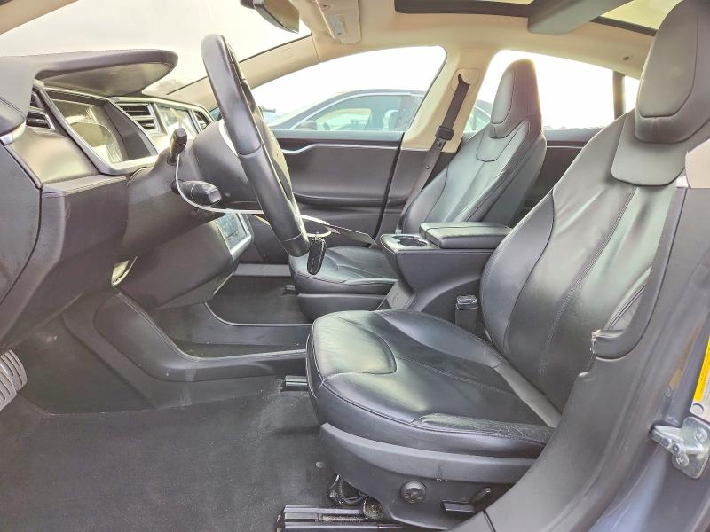 Photo 7 from auction – 2013 TESLA MODEL S with VIN 5YJSA1CPXDFP21888