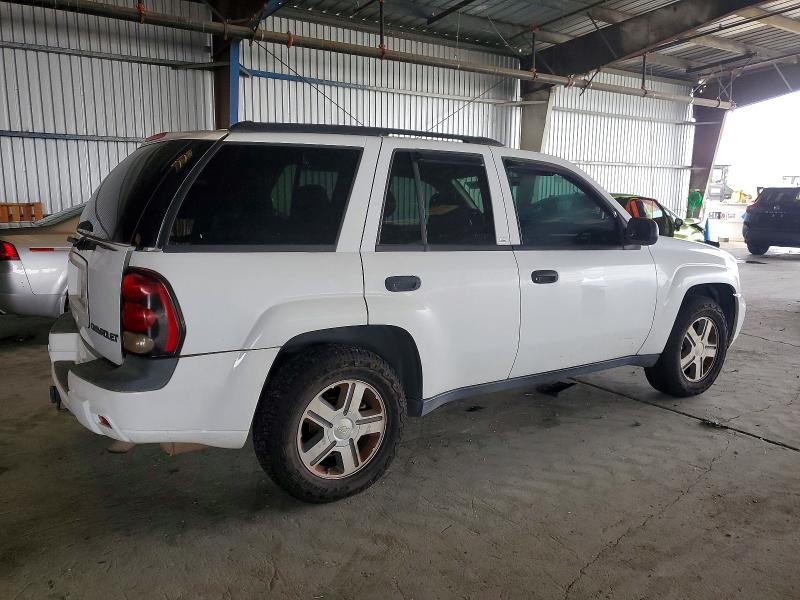 Photo 3 from auction – 2004 CHEVROLET TRAILBLAZE with VIN 1GNDT13S842387815