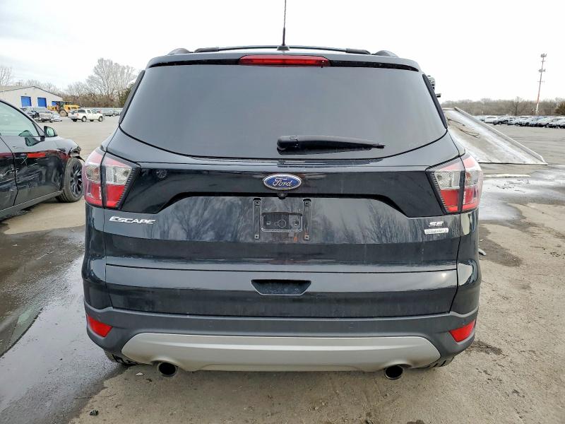 Photo 6 from auction – 2017 FORD ESCAPE SE with VIN 1FMCU9GD4HUC57841