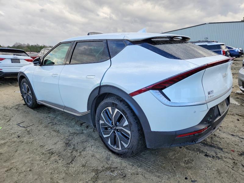 Photo 2 from auction – 2022 KIA EV6 LIGHT with VIN KNDC34LB8N5049983