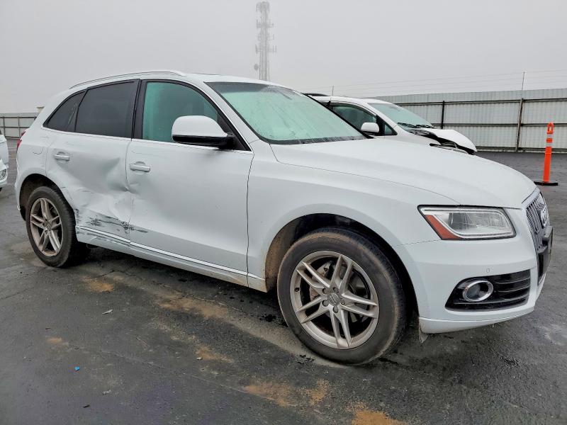 Zdjęcie 4 z aukcji – 2015 AUDI Q5 PREMIUM z VIN WA1LFAFP1FA022771