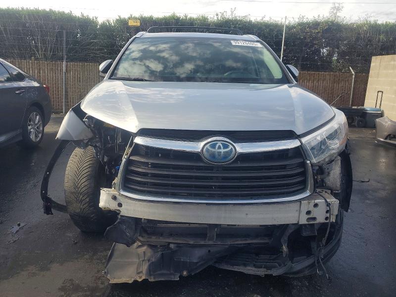 Photo 5 from auction – 2016 TOYOTA HIGHLANDER with VIN 5TDDCRFH7GS018996