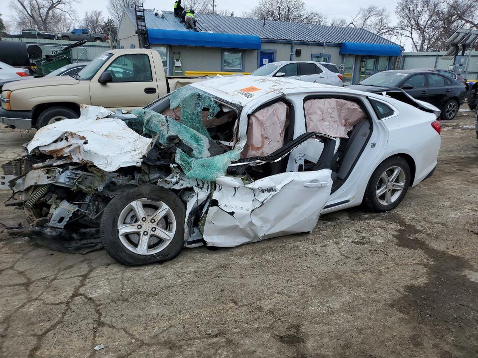 CHEVROLET MALIBU 2021 with VIN 1G1ZC5ST2MF056245 - Photo from auction