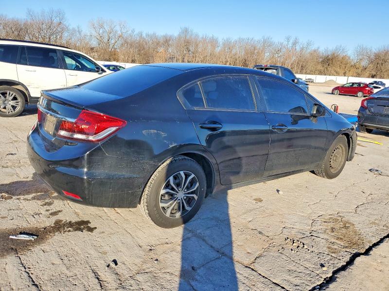 Photo 3 from auction – 2015 HONDA CIVIC LX with VIN 19XFB2F57FE062840
