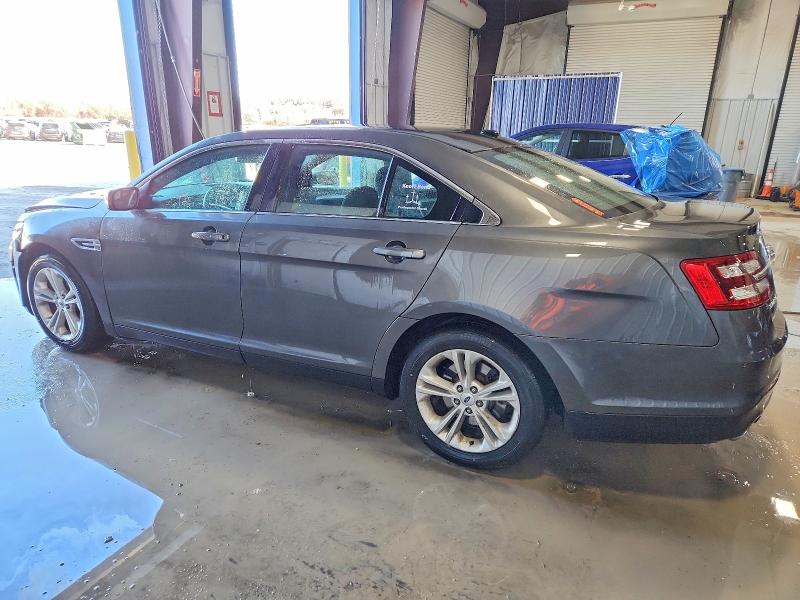 Photo 2 from auction – 2017 FORD TAURUS SEL with VIN 1FAHP2E80HG118602