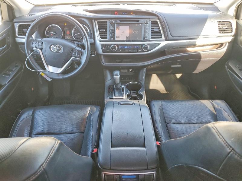 Photo 8 from auction – 2019 TOYOTA HIGHLANDER with VIN 5TDDZRFHXKS985299
