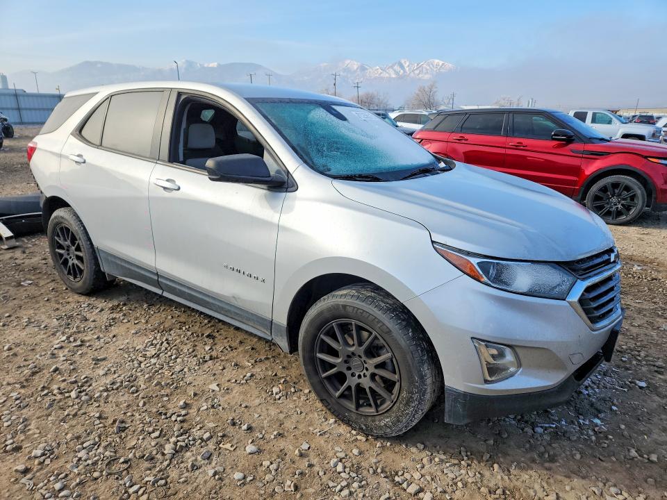 Photo 4 from auction – 2020 CHEVROLET EQUINOX LS with VIN 2GNAXSEVXL6167422