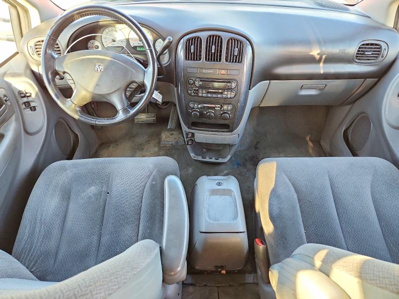 Photo 8 from auction – 2005 DODGE GRAND CARA with VIN 2D4GP44L45R525391