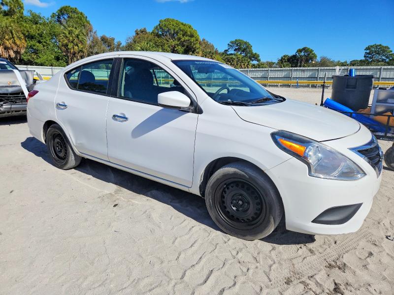 Photo 4 from auction – 2016 NISSAN VERSA S with VIN 3N1CN7AP8GL886362