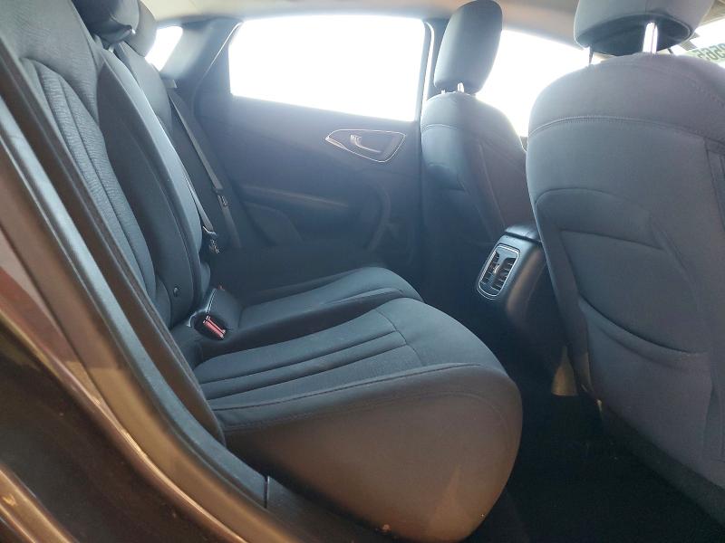 Photo 10 from auction – 2016 CHRYSLER 200 LIMITE with VIN 1C3CCCAB1GN119859