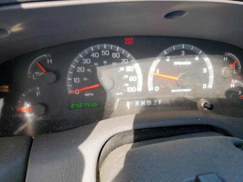 Photo 9 from auction – 2001 FORD F150 with VIN 1FTRW07L21KE74981