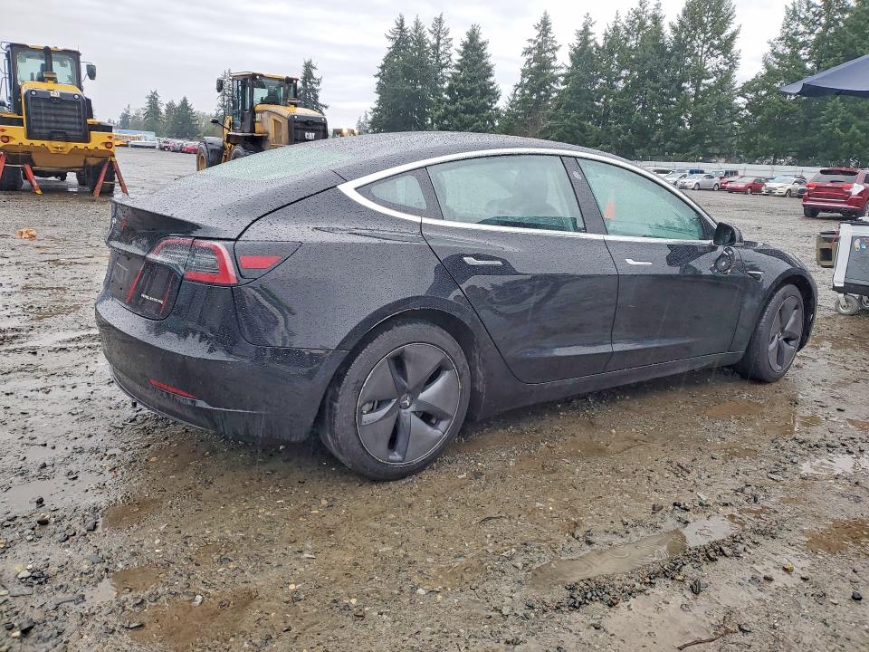 Photo 3 from auction – 2018 TESLA MODEL 3 with VIN 5YJ3E1EB2JF127804